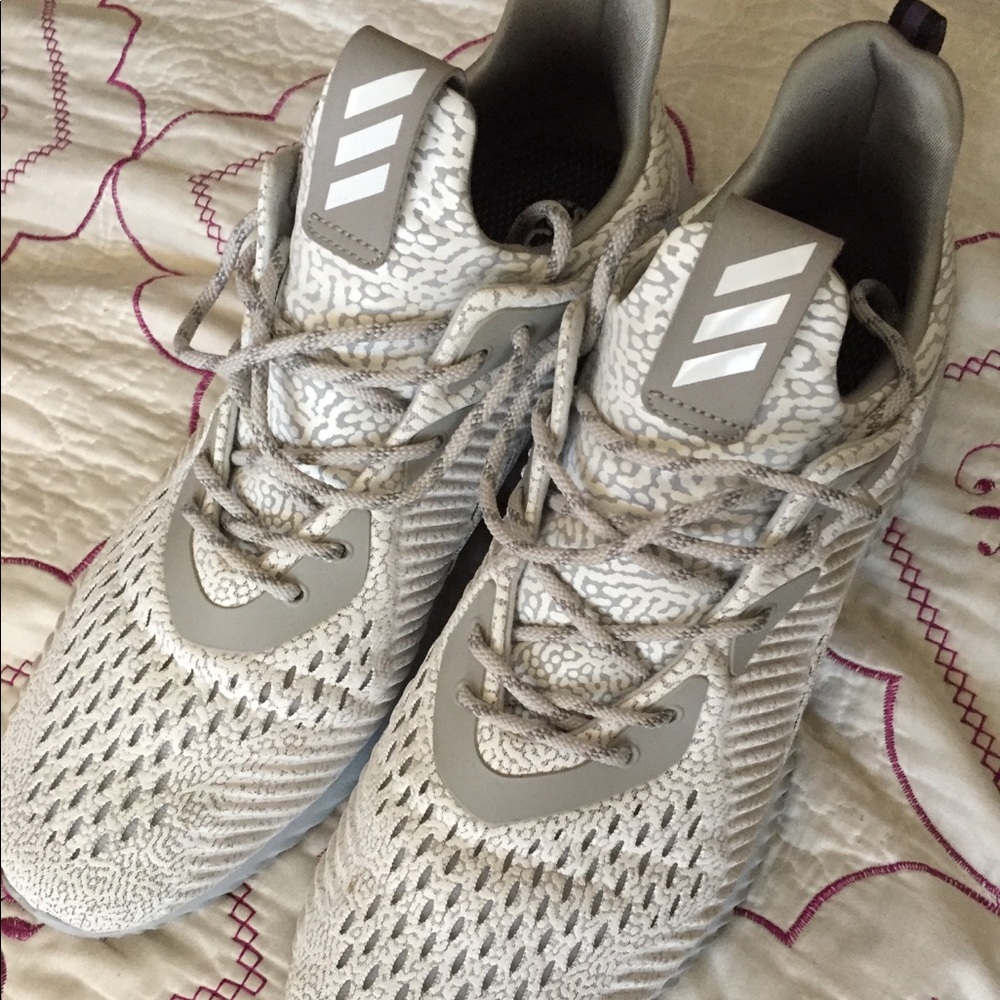 Adidas alpha bounce